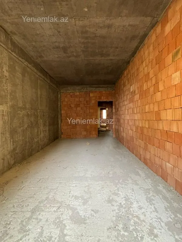 Satılır 2 otaqlı yeni tikili 79 m²
