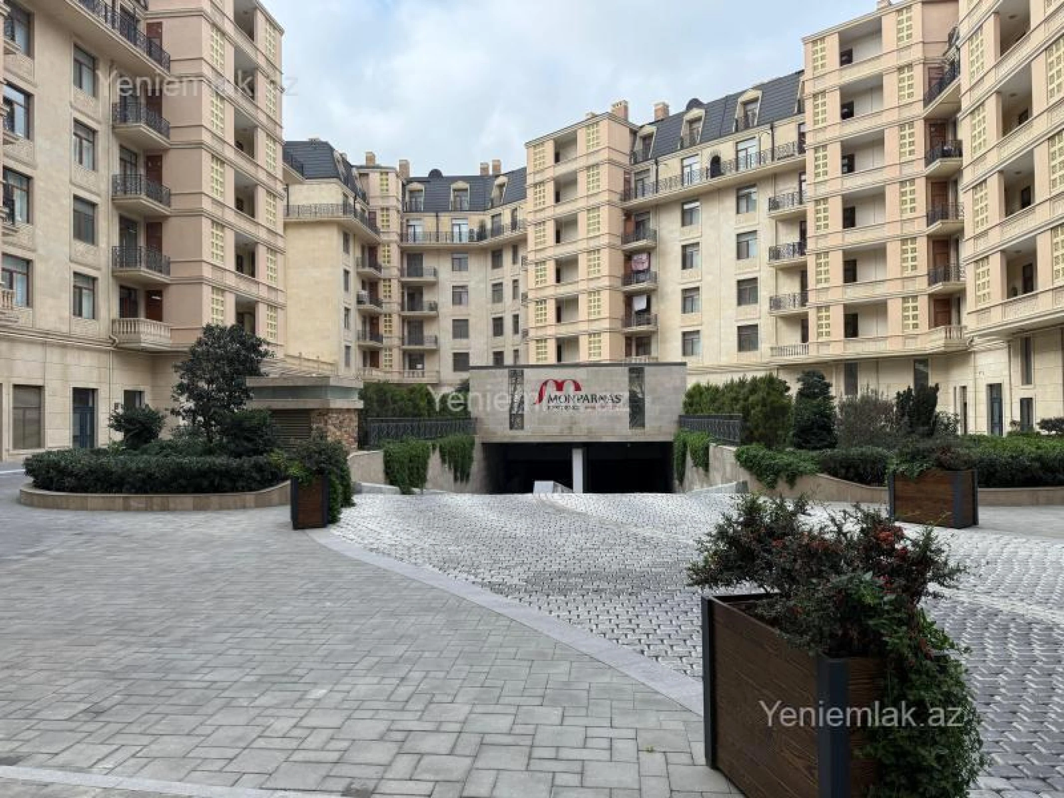 Satılır 4 otaqlı yeni tikili 150 m²