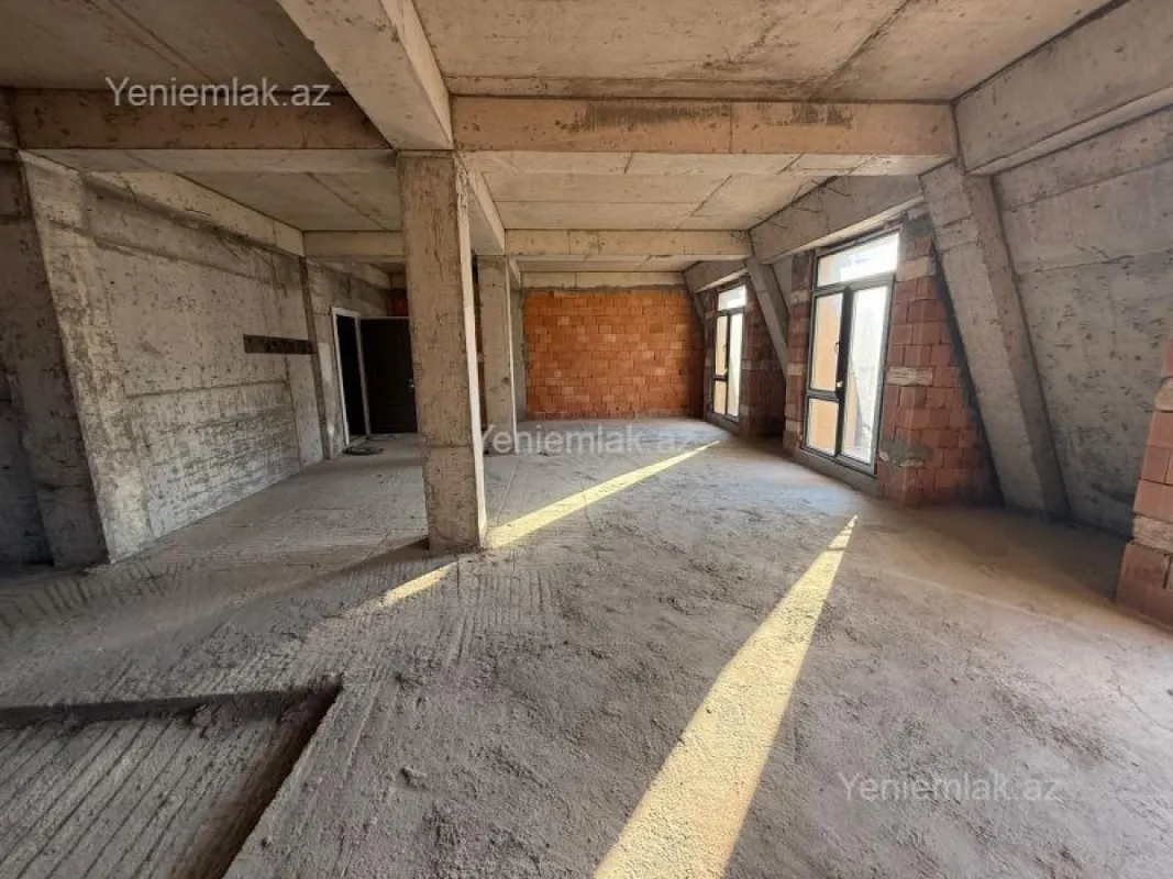 Satılır 4 otaqlı yeni tikili 150 m²