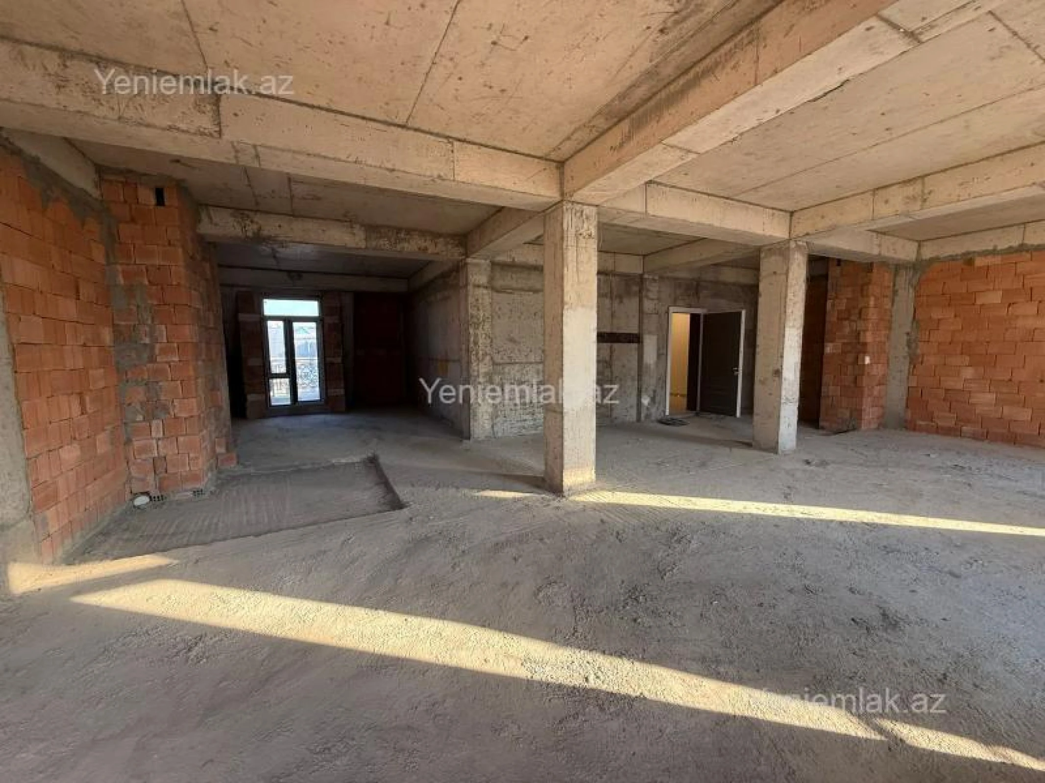 Satılır 4 otaqlı yeni tikili 150 m²