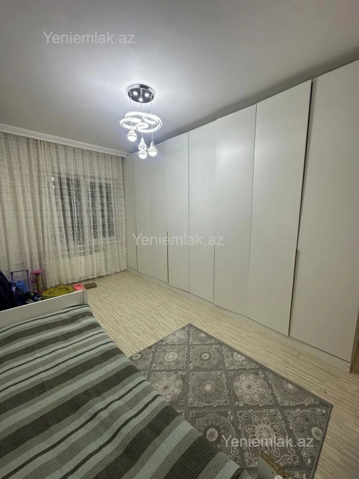 Satılır 3 otaqlı köhnə tikili 85 m²