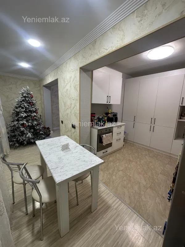 Satılır 3 otaqlı köhnə tikili 85 m²