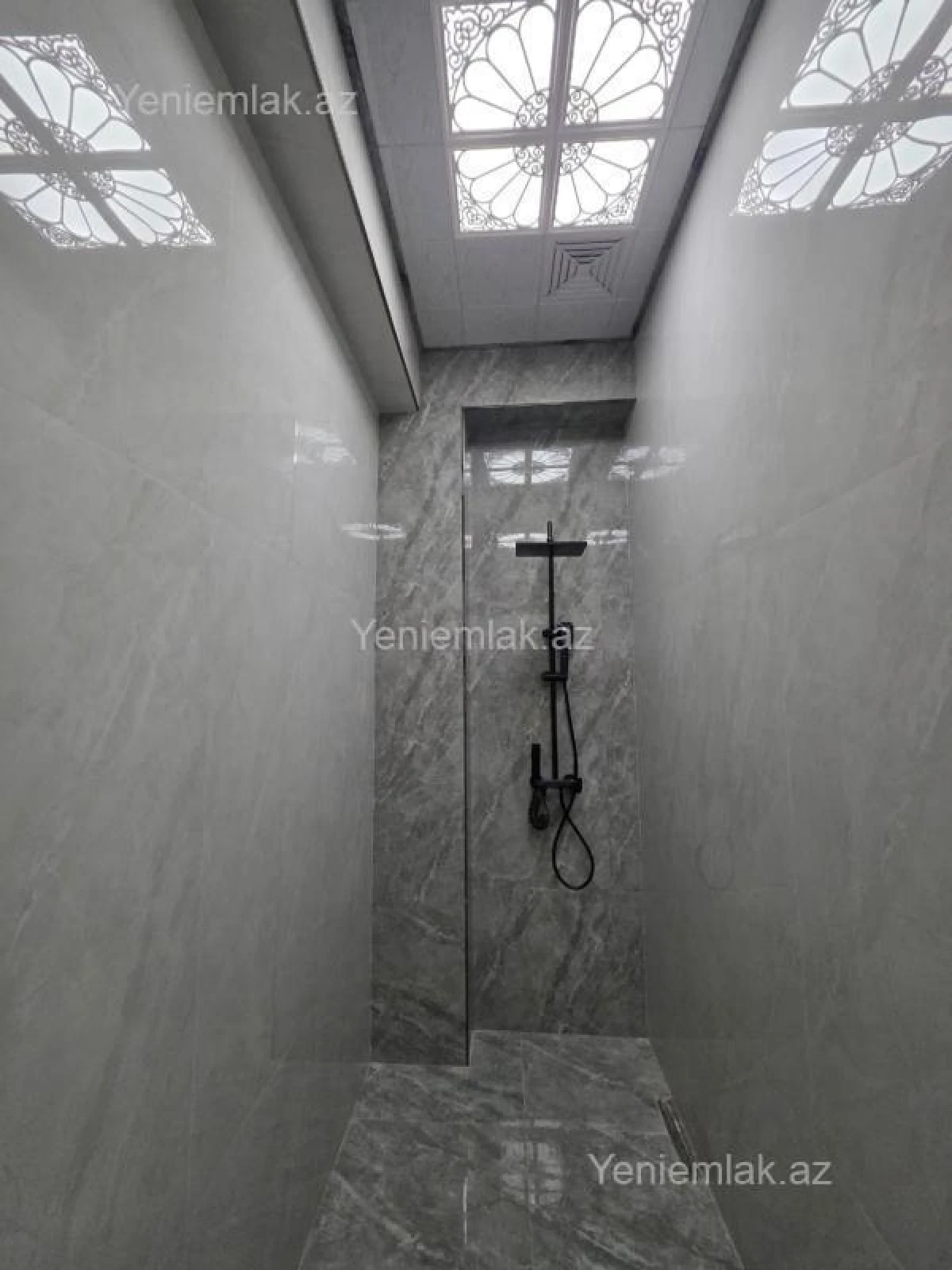 Satılır 3 otaqlı yeni tikili 92 m²