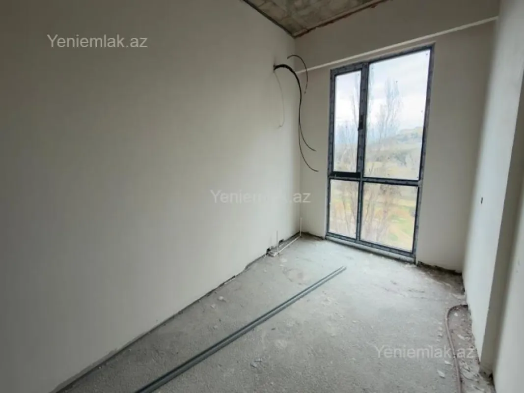 Satılır 3 otaqlı yeni tikili 78 m²