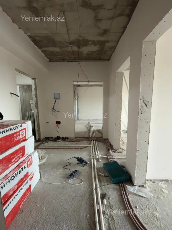 Satılır 3 otaqlı yeni tikili 78 m²