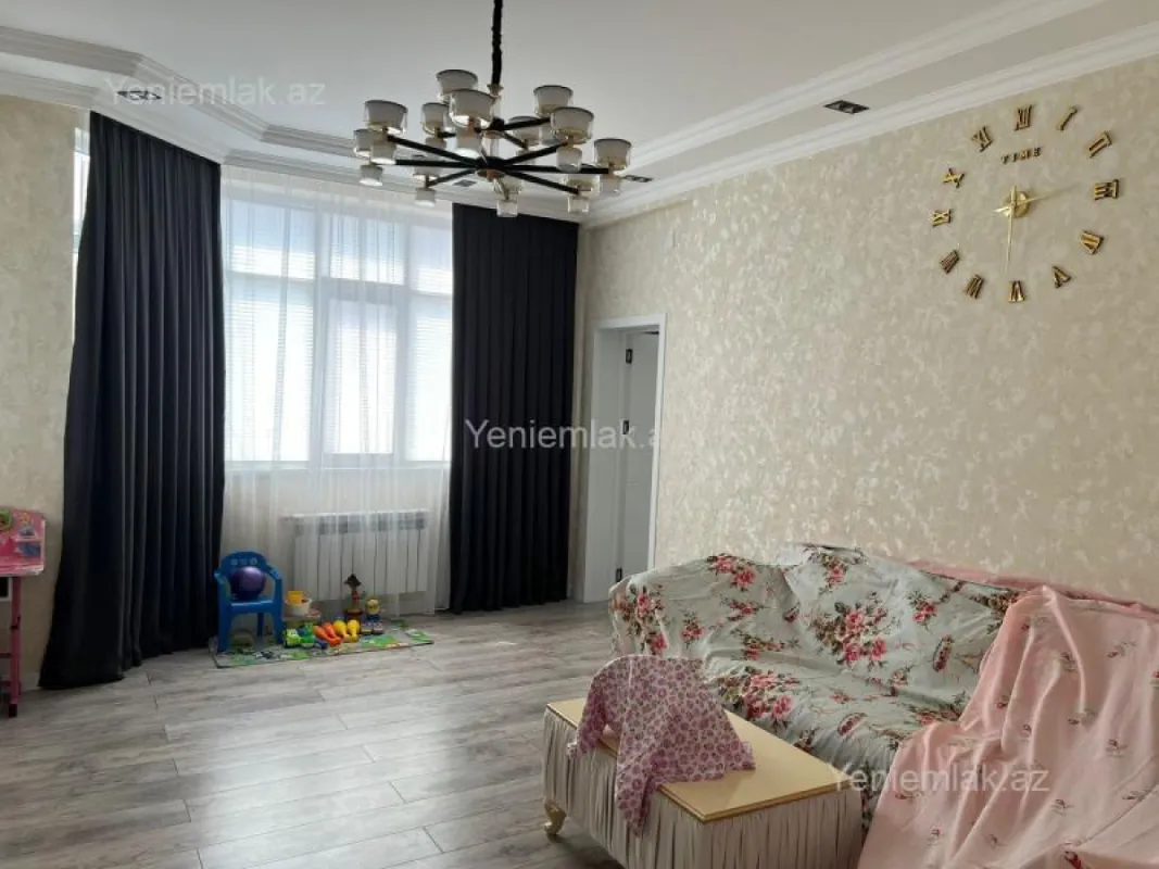 Satılır 3 otaqlı yeni tikili 93 m²