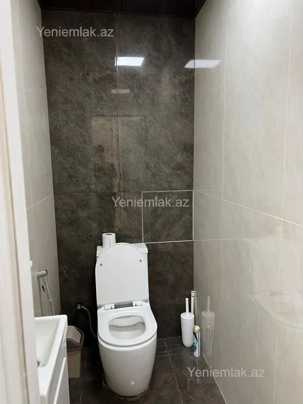 Satılır 3 otaqlı yeni tikili 93 m²