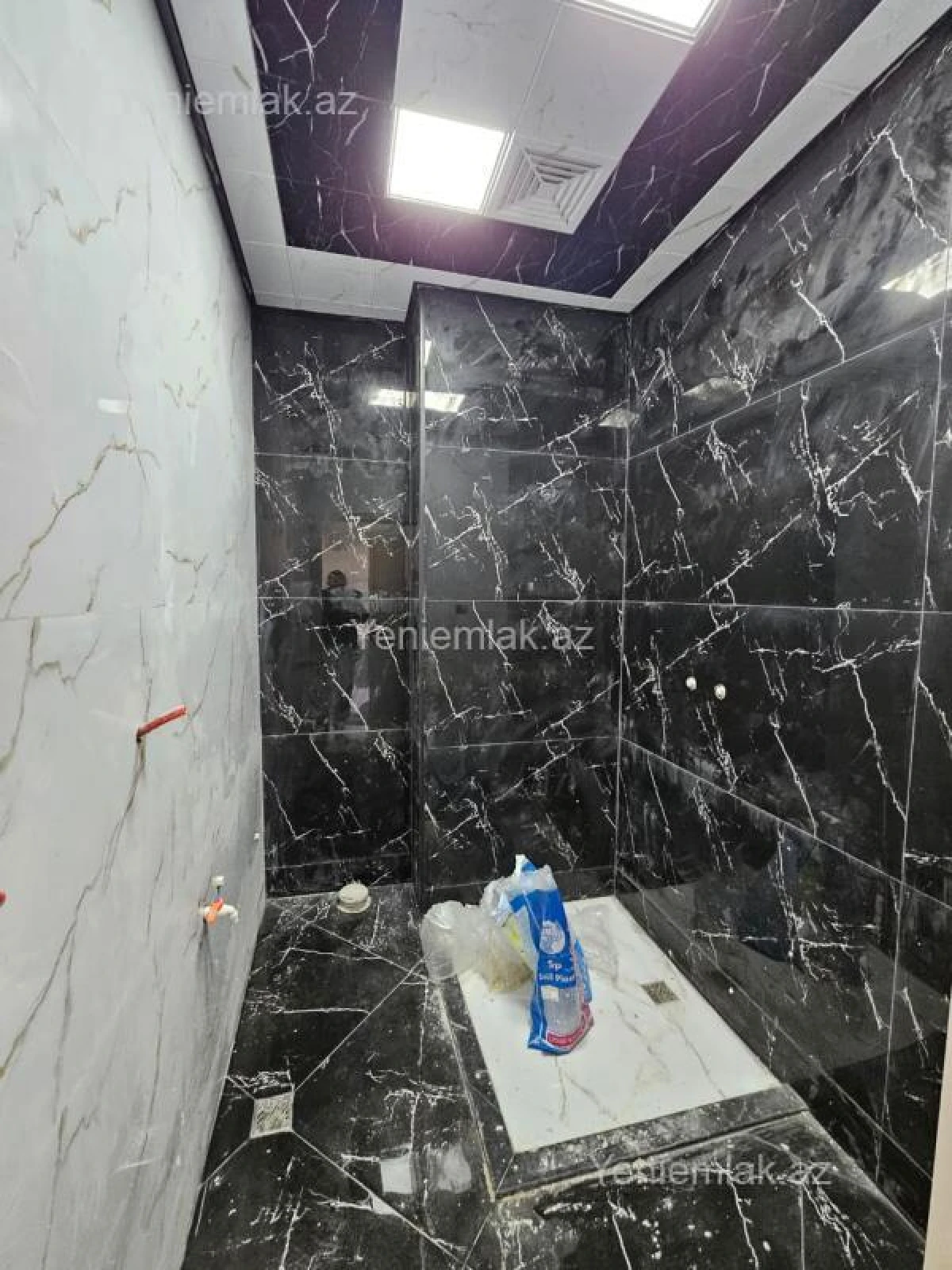 Satılır 3 otaqlı yeni tikili 64 m²