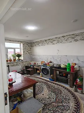Satılır 5 otaqlı həyət evi 200 m²