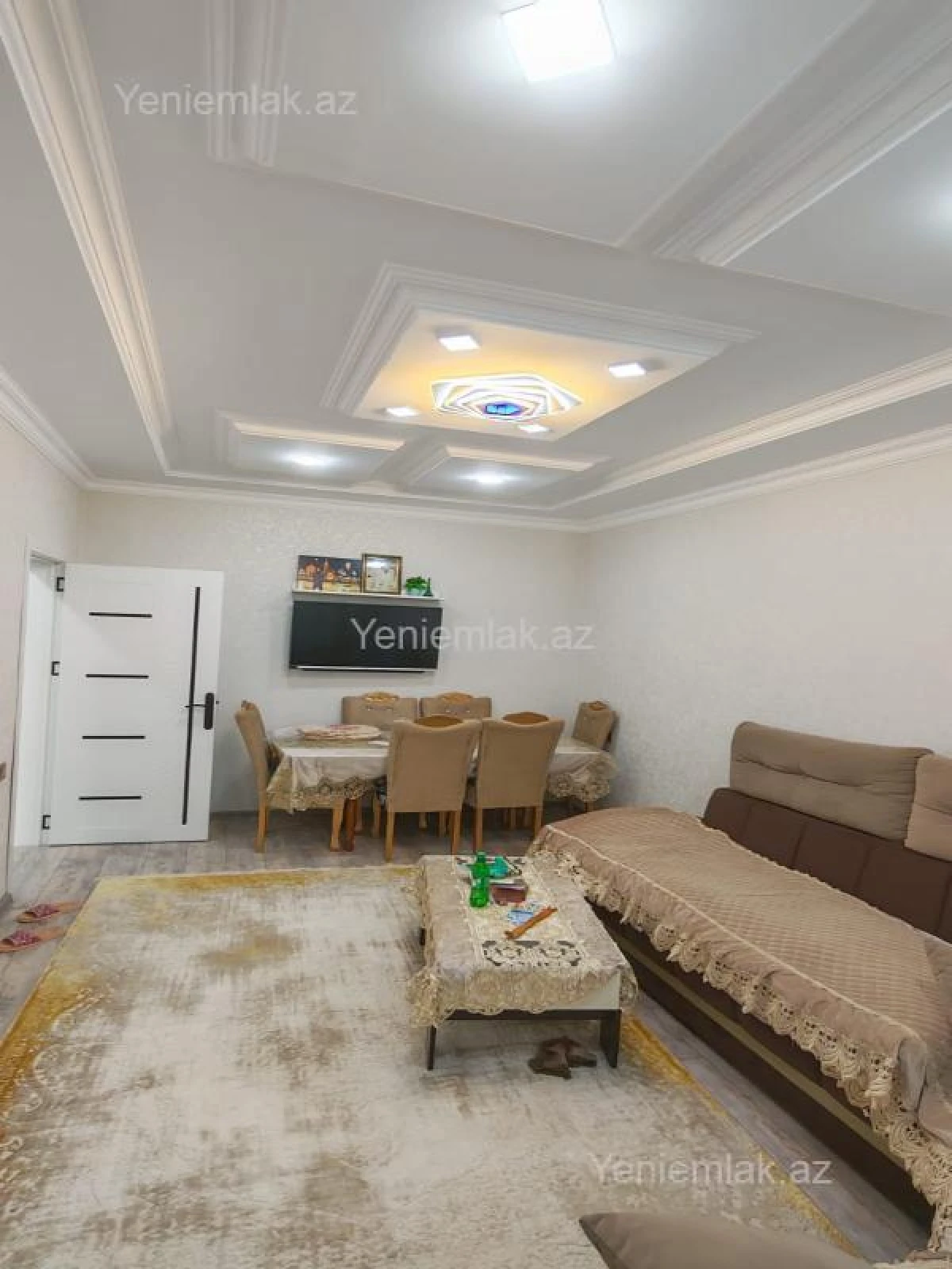 Satılır 5 otaqlı həyət evi 200 m²