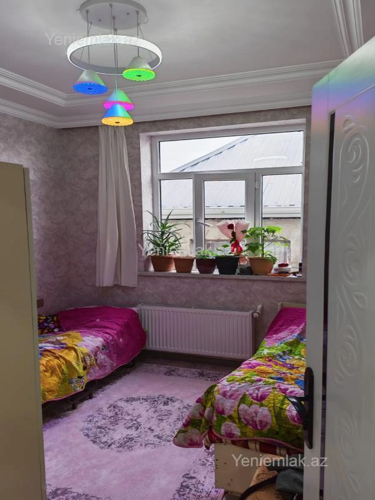 Satılır 5 otaqlı həyət evi 200 m²
