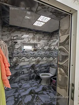 Satılır 5 otaqlı həyət evi 200 m²