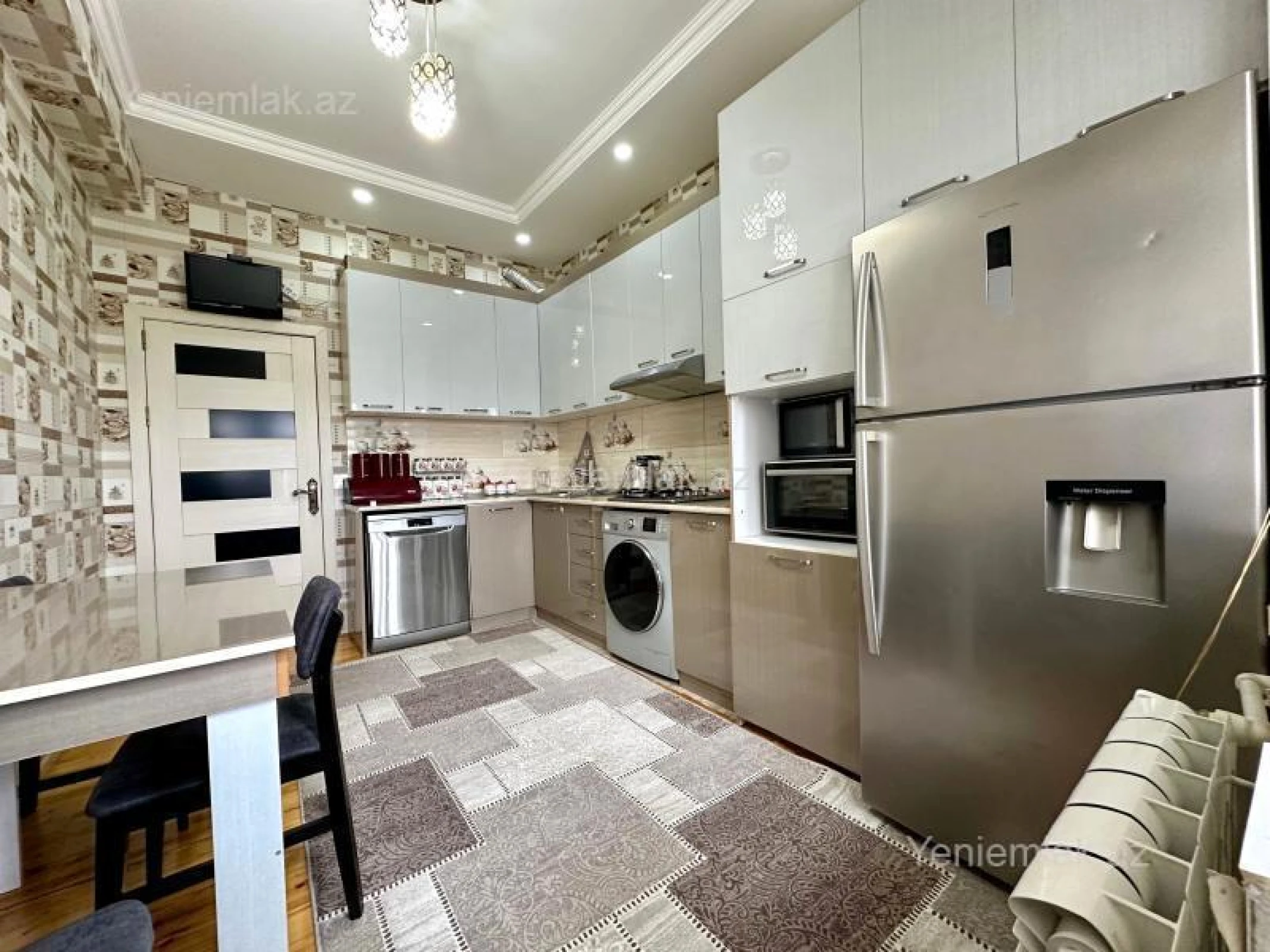 Satılır 3 otaqlı yeni tikili 110 m²