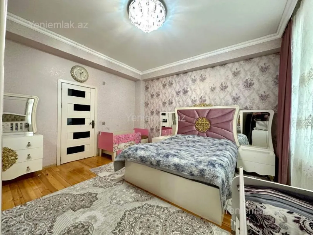 Satılır 3 otaqlı yeni tikili 110 m²