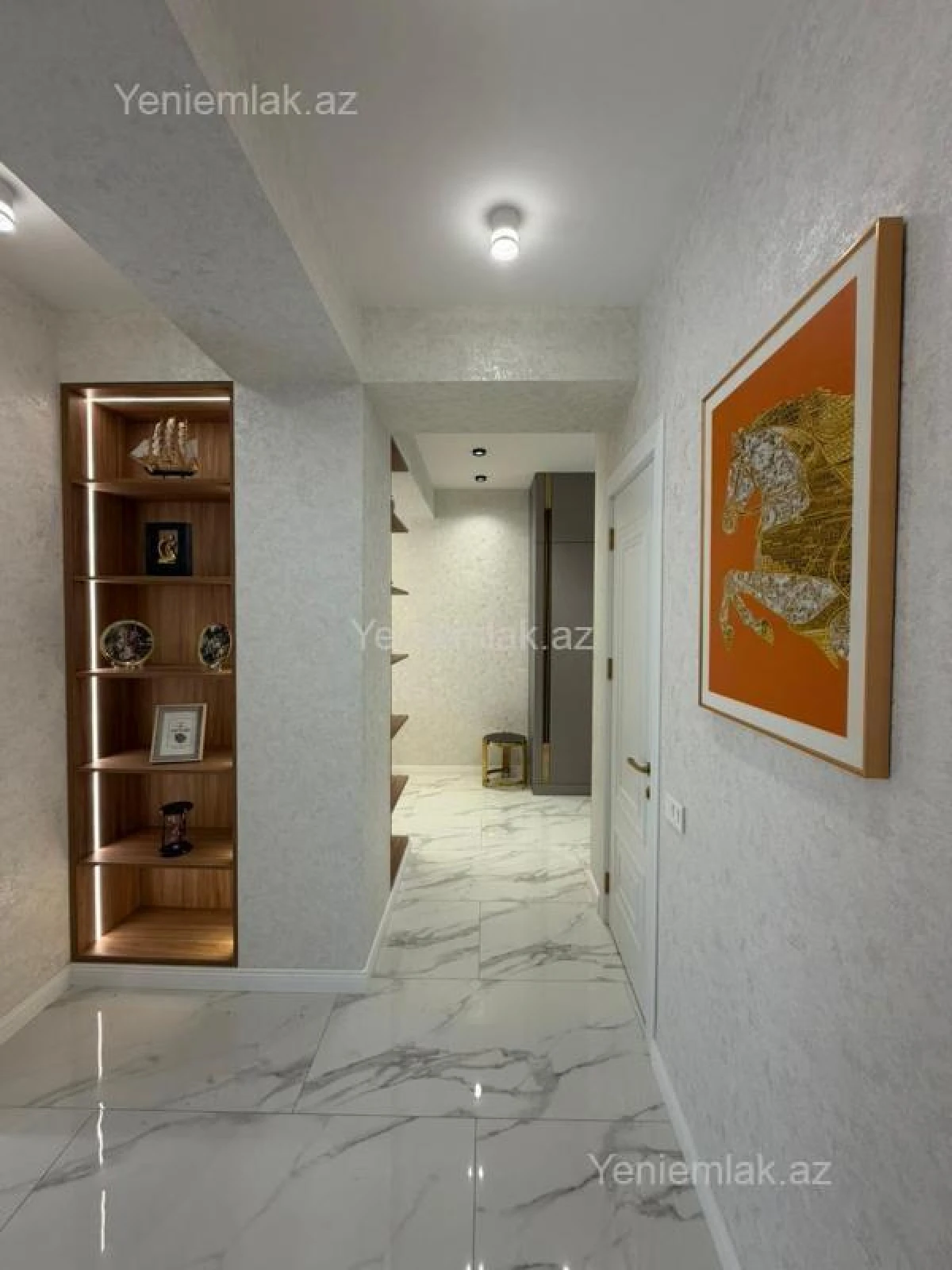 Satılır 3 otaqlı yeni tikili 85 m²