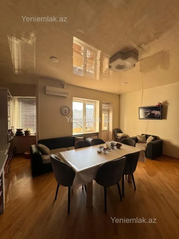 Satılır 4 otaqlı yeni tikili 190 m²