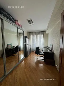 Satılır 4 otaqlı yeni tikili 190 m²