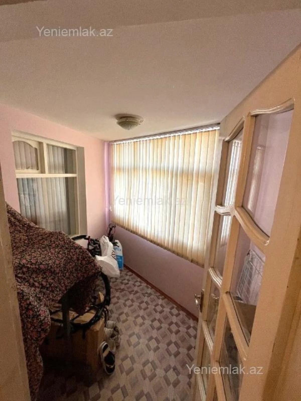Satılır 3 otaqlı köhnə tikili 95 m²