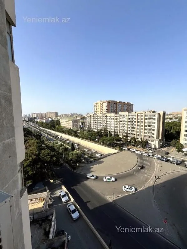 Satılır 3 otaqlı köhnə tikili 95 m²