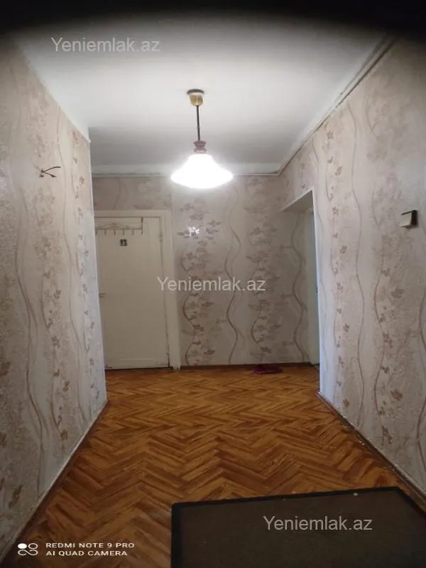 Satılır 2 otaqlı köhnə tikili 65 m²