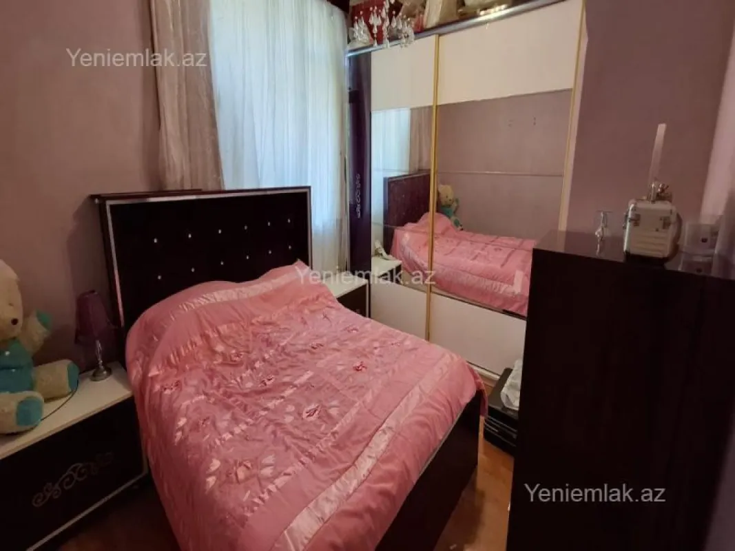 Satılır 3 otaqlı köhnə tikili 60 m²