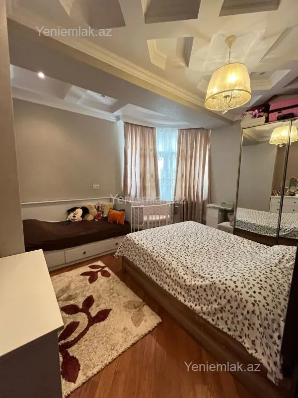 Satılır 3 otaqlı yeni tikili 110 m²