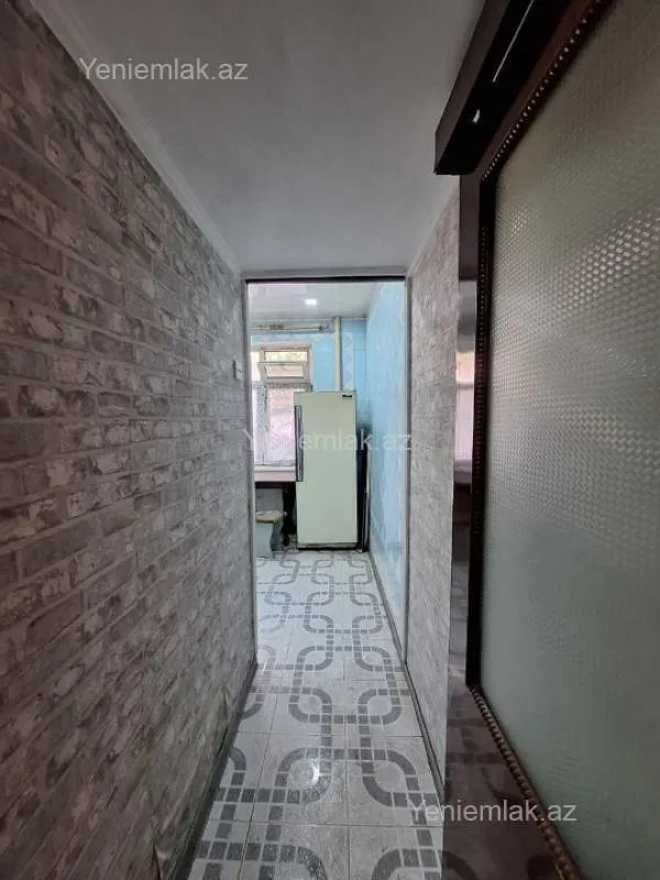 Satılır 2 otaqlı köhnə tikili 55 m²