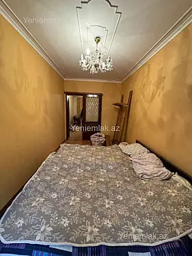 Satılır 2 otaqlı köhnə tikili 55 m²