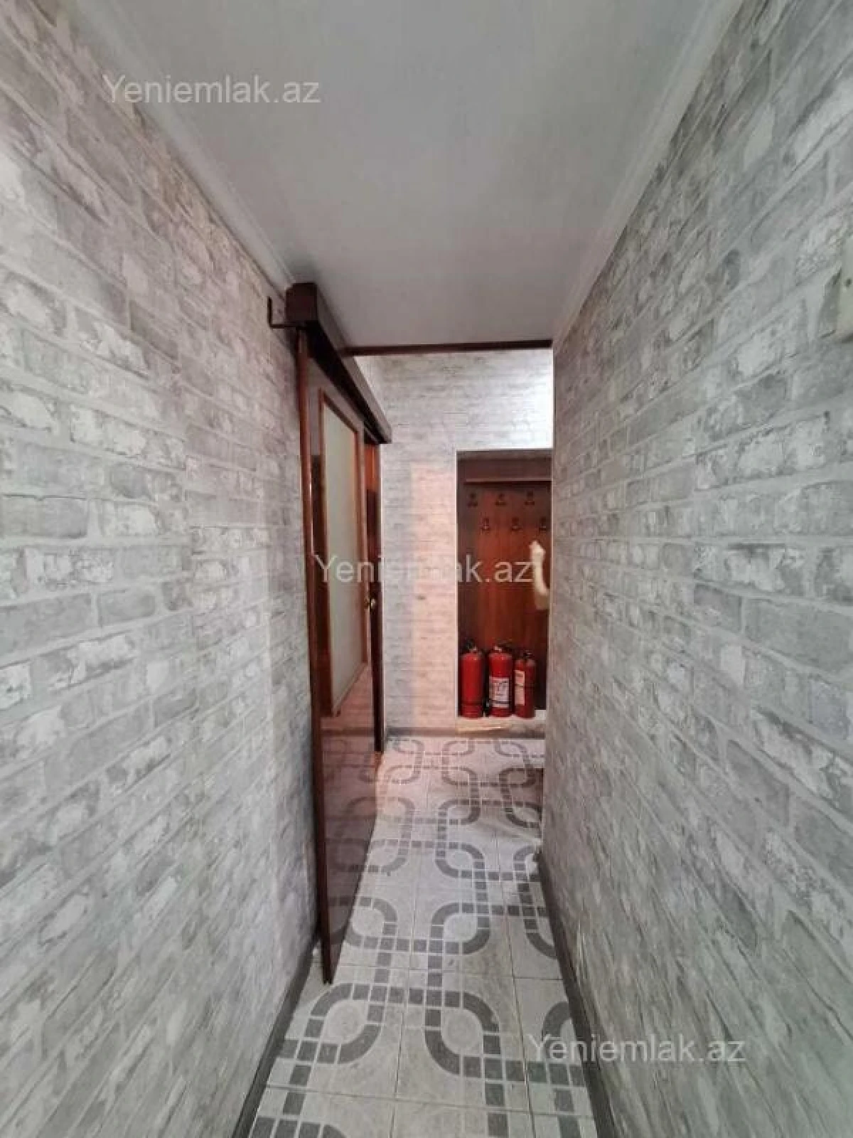 Satılır 2 otaqlı köhnə tikili 55 m²