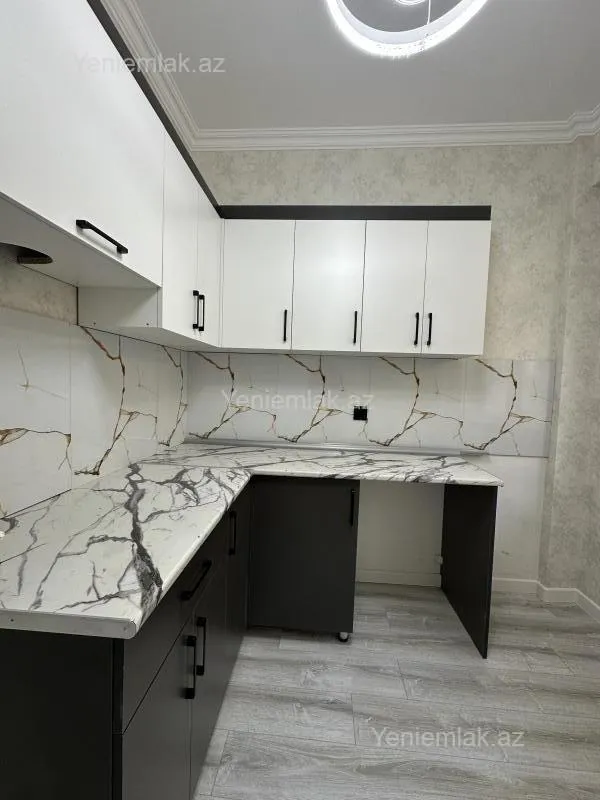 Satılır 2 otaqlı yeni tikili 71 m²