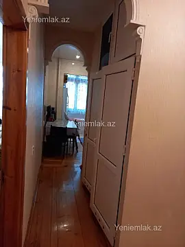 Satılır 4 otaqlı köhnə tikili 120 m²