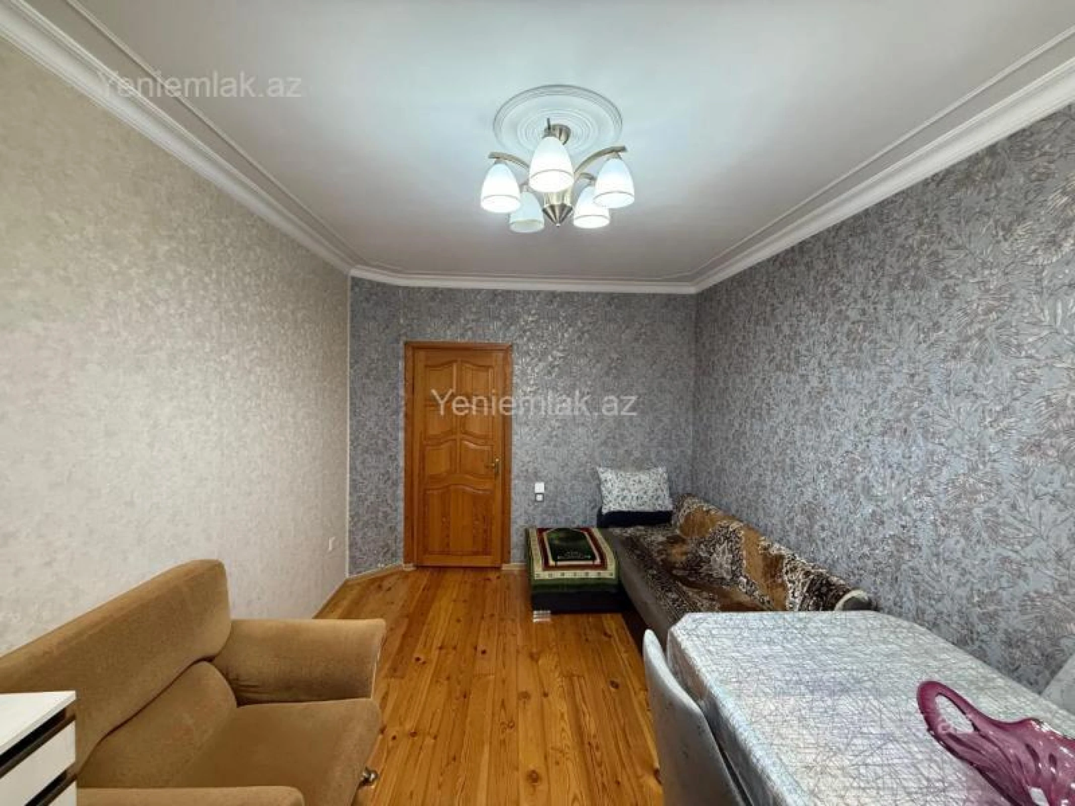 Satılır 3 otaqlı köhnə tikili 60 m²