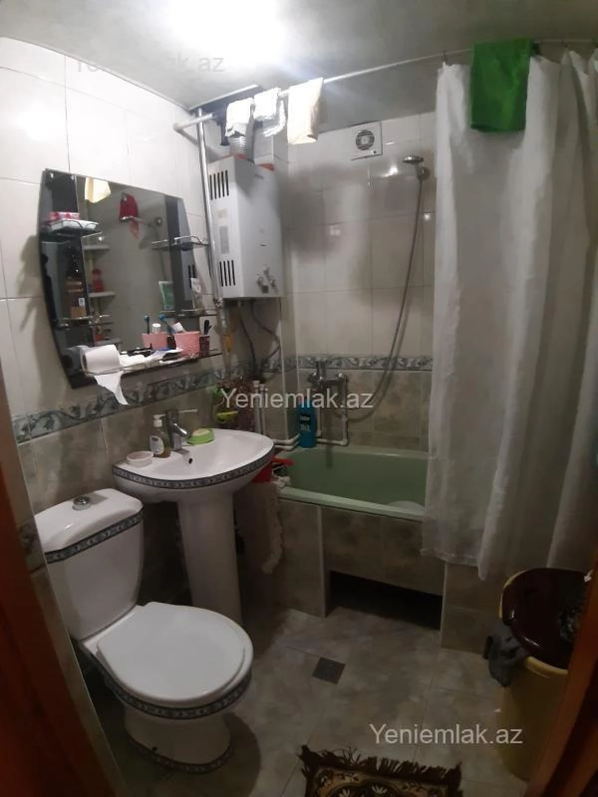 Satılır 2 otaqlı köhnə tikili 52 m²