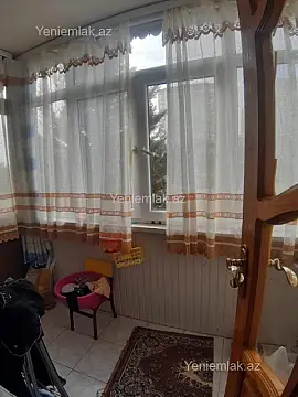 Satılır 2 otaqlı köhnə tikili 52 m²
