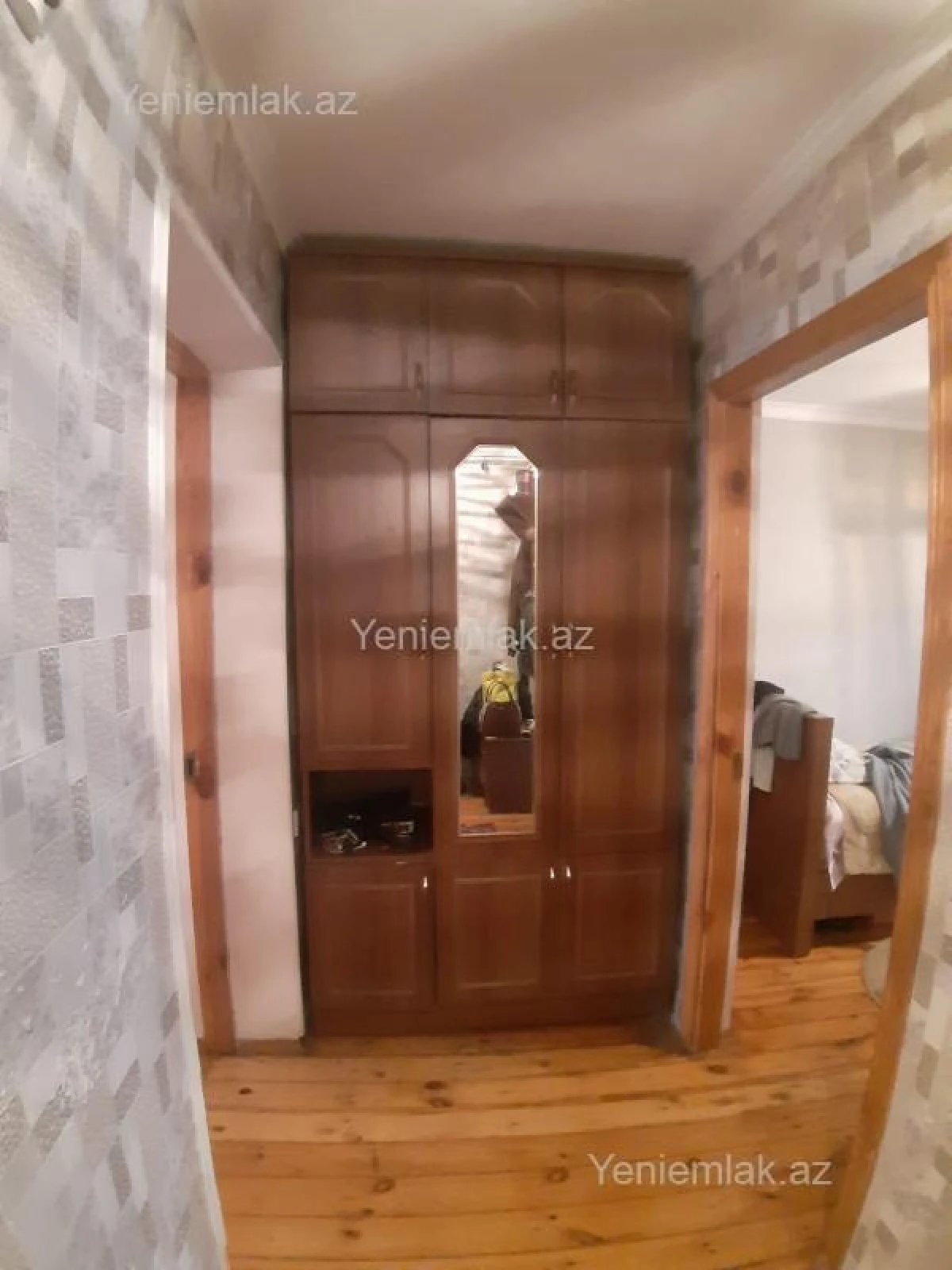 Satılır 2 otaqlı köhnə tikili 52 m²