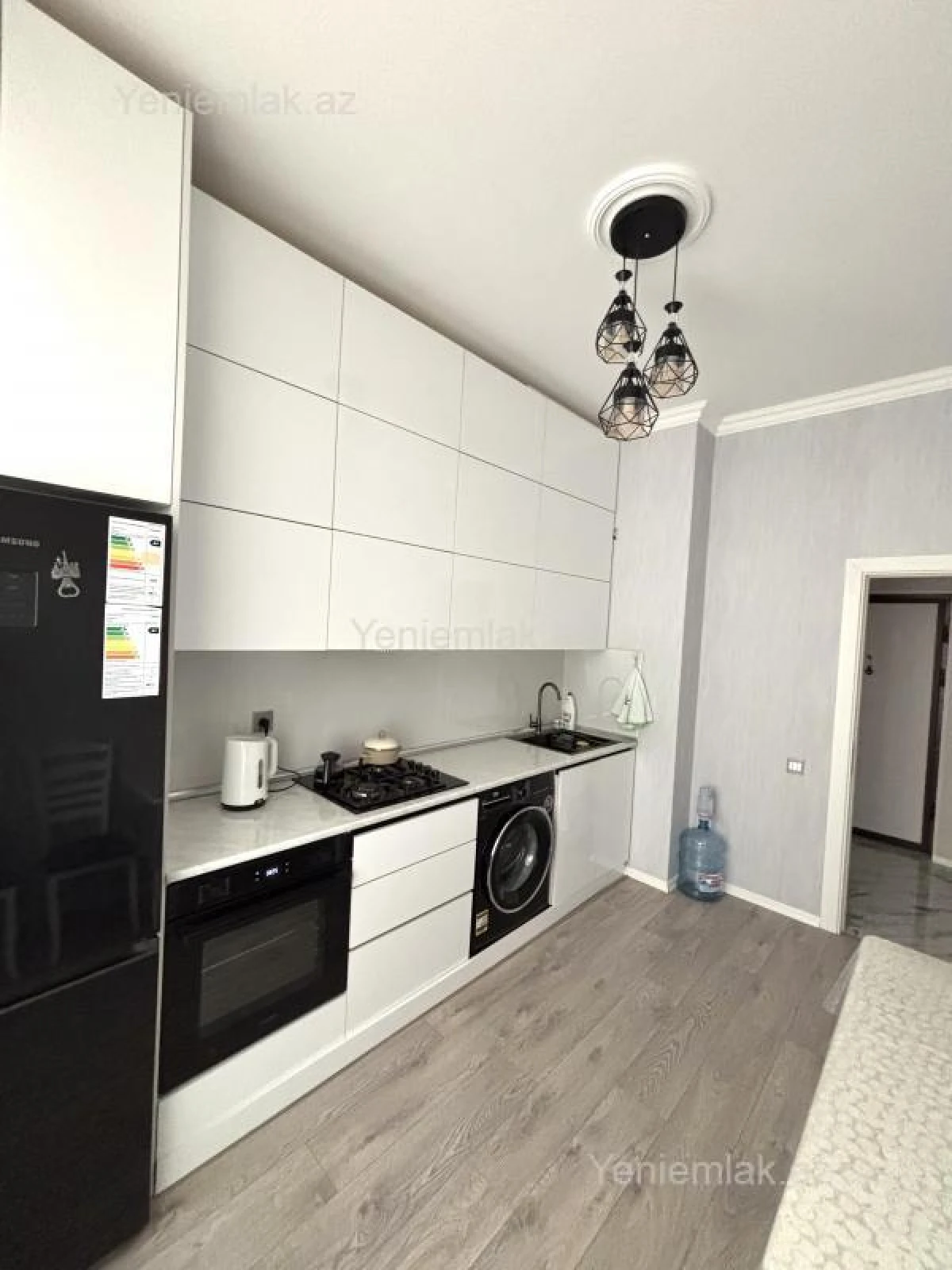 Satılır 2 otaqlı yeni tikili 60 m²