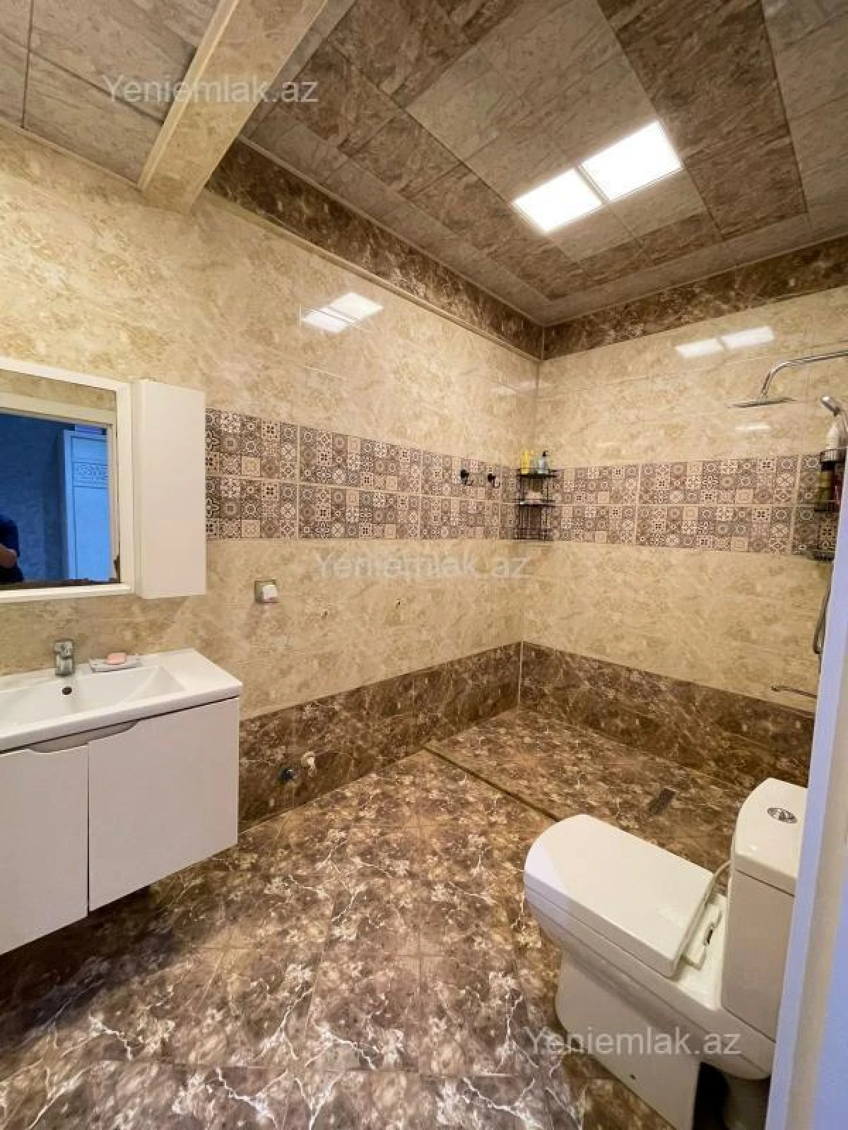 Satılır 2 otaqlı yeni tikili 65 m²