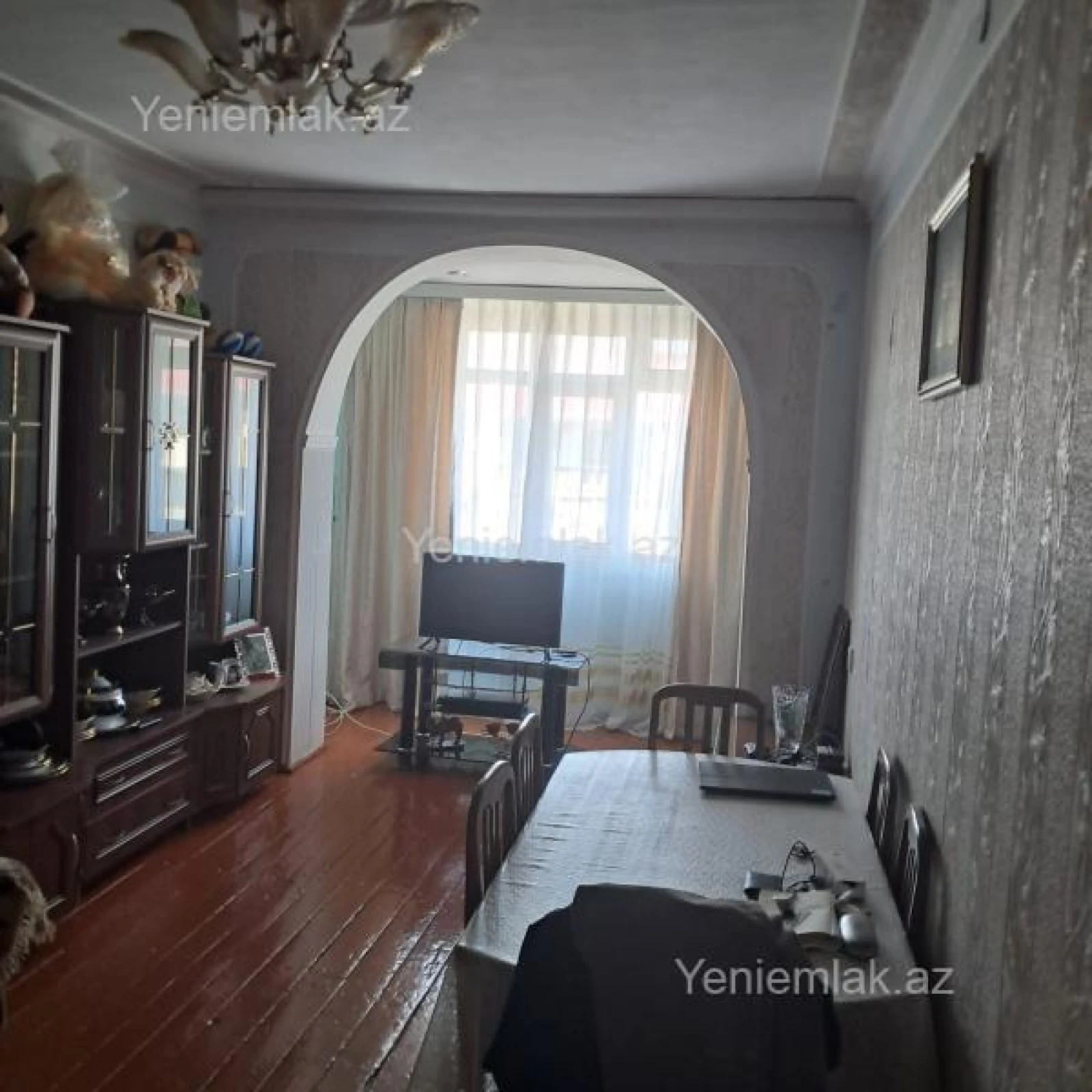 Satılır 3 otaqlı köhnə tikili 80 m²