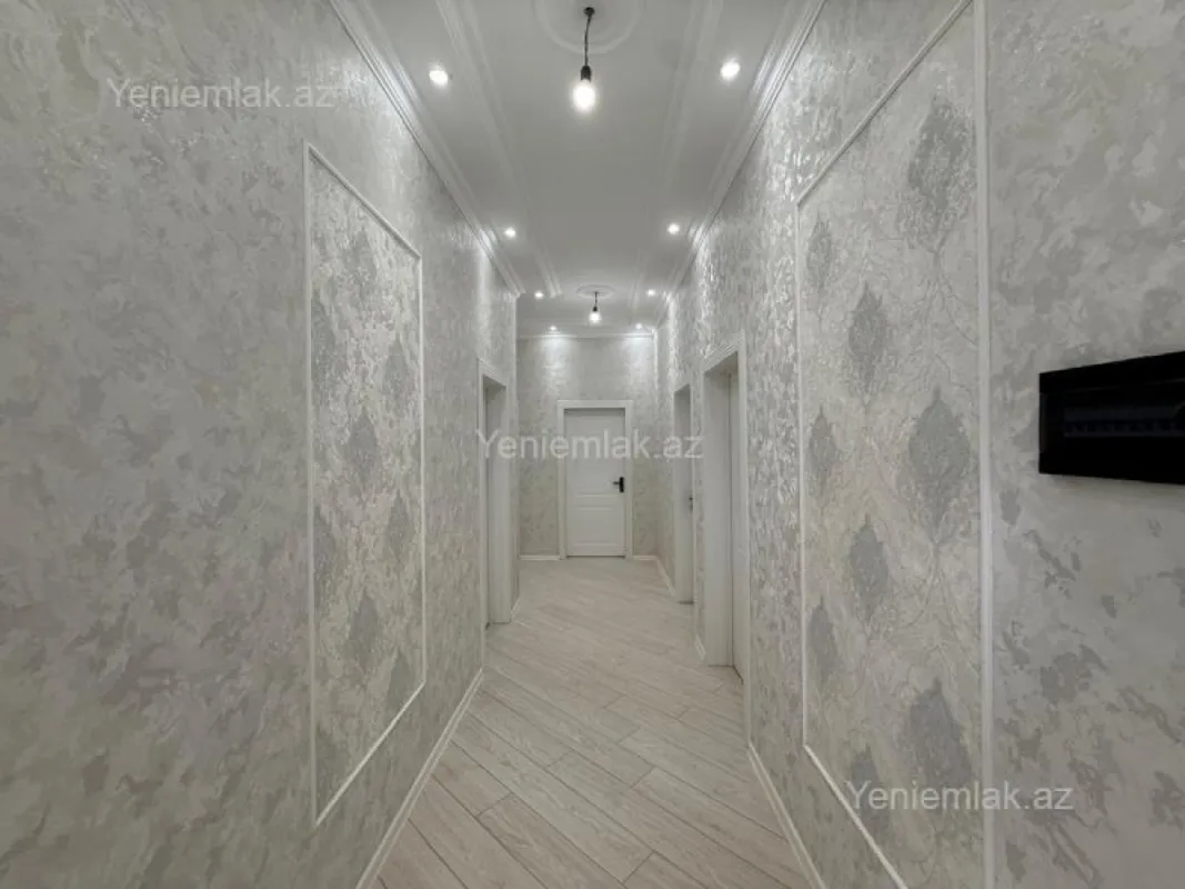 Satılır 4 otaqlı həyət evi 127 m²