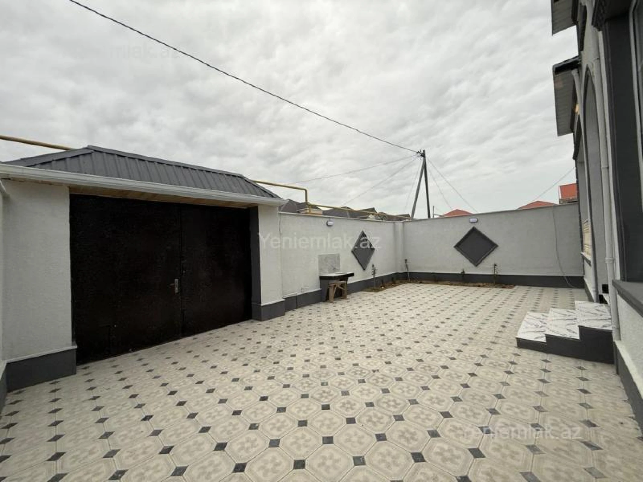 Satılır 4 otaqlı həyət evi 127 m²