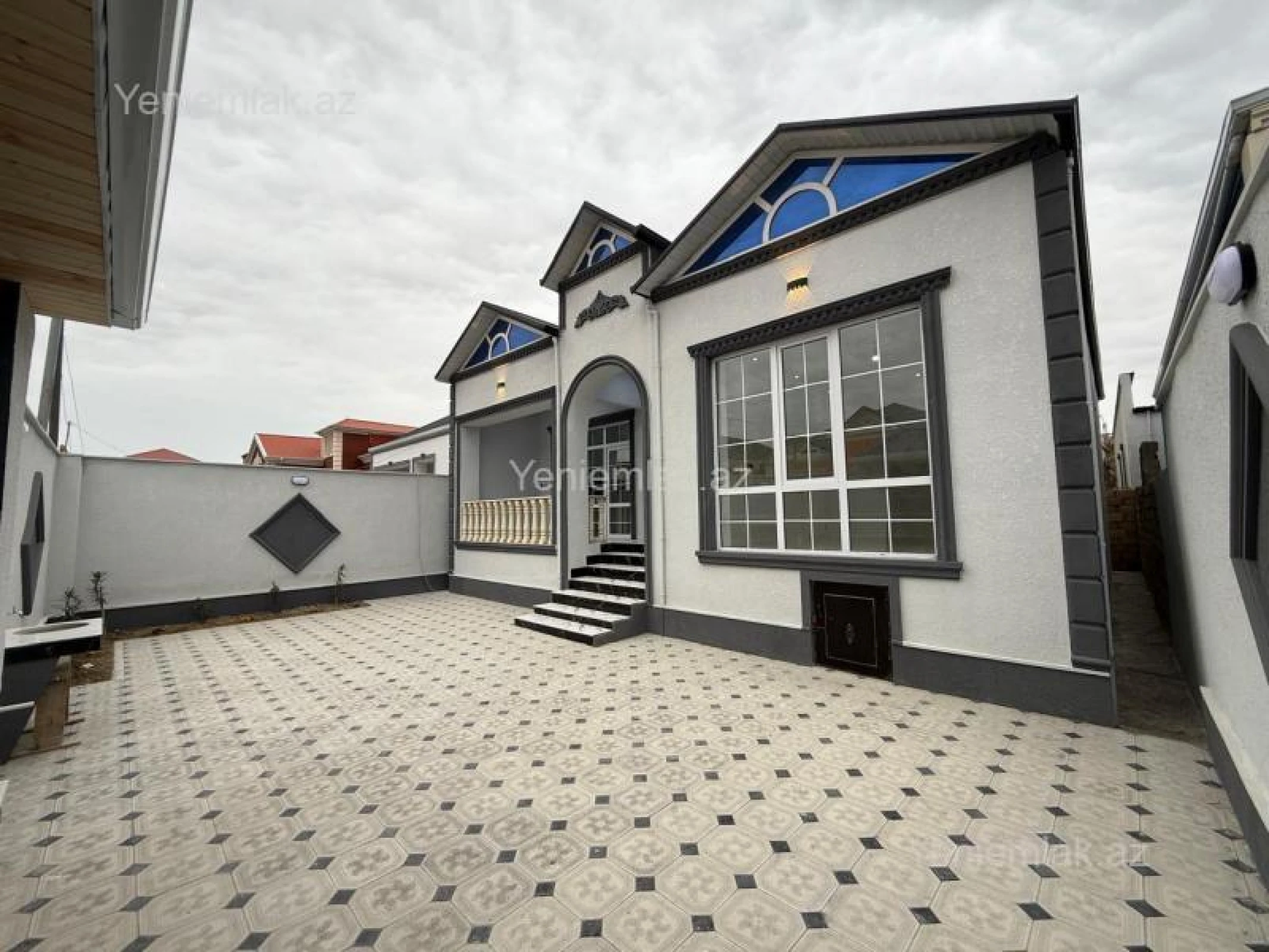 Satılır 4 otaqlı həyət evi 127 m²