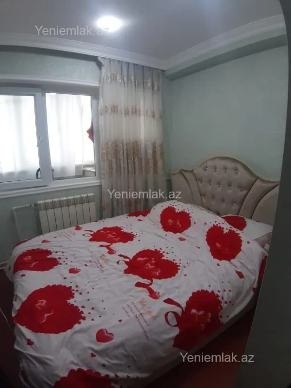 Satılır 1 otaqlı köhnə tikili 36 m²