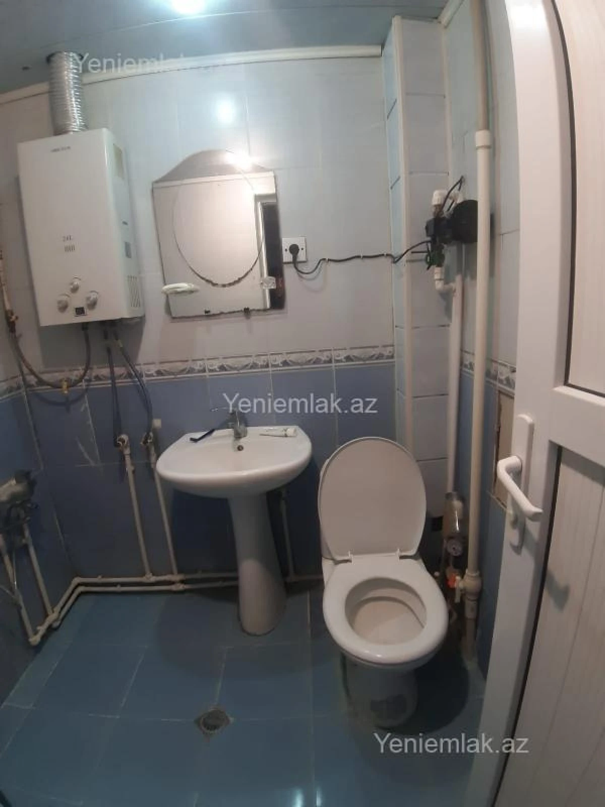Satılır 1 otaqlı köhnə tikili 36 m²