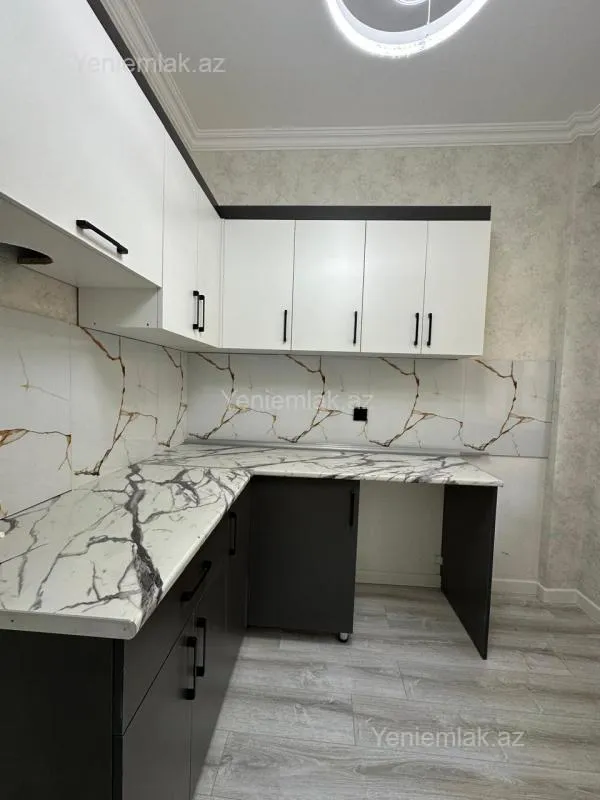 Satılır 2 otaqlı yeni tikili 71 m²