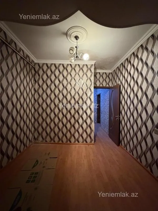 Satılır 2 otaqlı köhnə tikili 40 m²