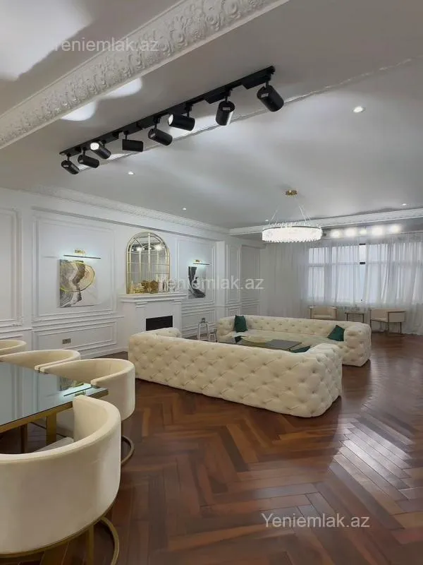 Satılır 4 otaqlı yeni tikili 254 m²