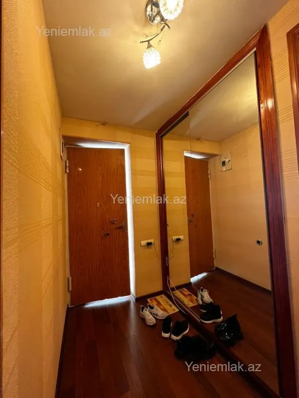 Satılır 3 otaqlı köhnə tikili 110 m²