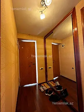 Satılır 3 otaqlı köhnə tikili 110 m²