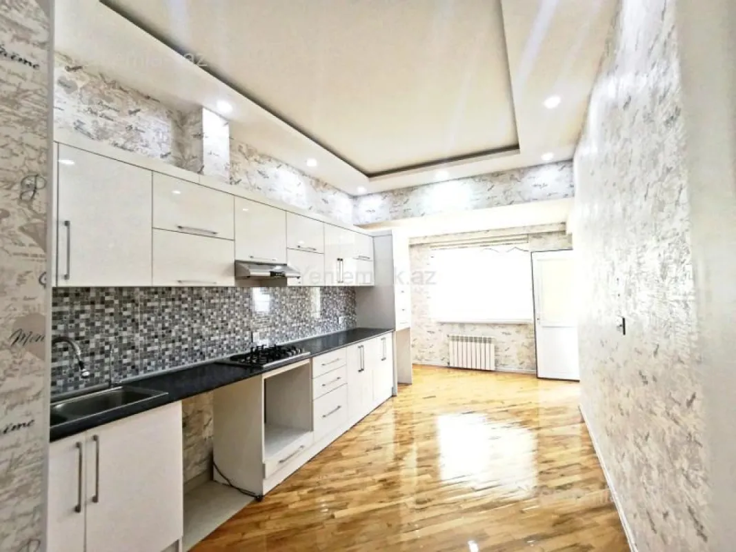 Satılır 3 otaqlı yeni tikili 97 m²