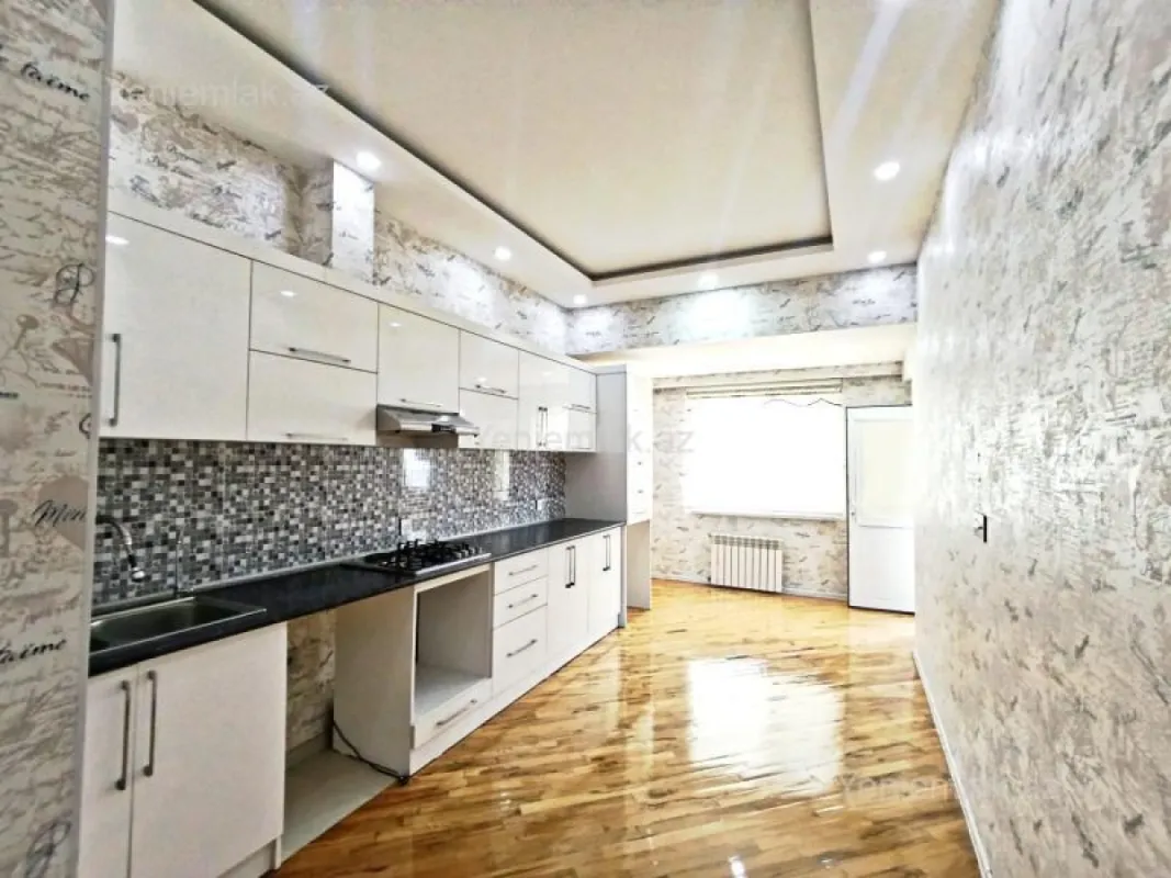 Satılır 3 otaqlı yeni tikili 97 m²